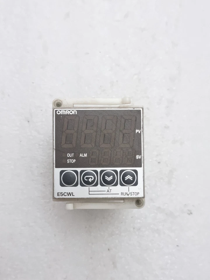 Used Working Omron E5CWL-Q1P Temperature Controller 100-240VAC E5CWL